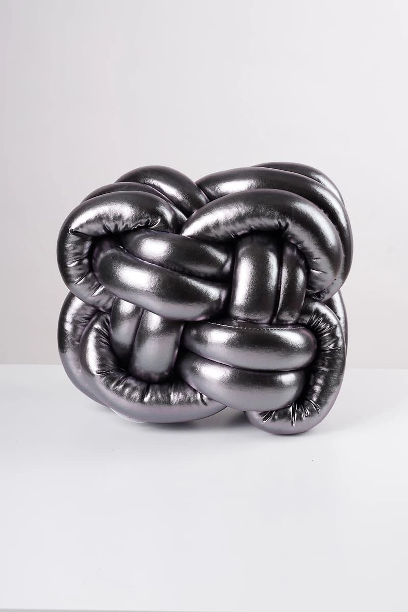 Globular Knot Cushion - Dk. Silver