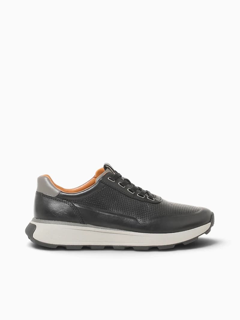 Douglas Uthroat Jogger Black Full Grain